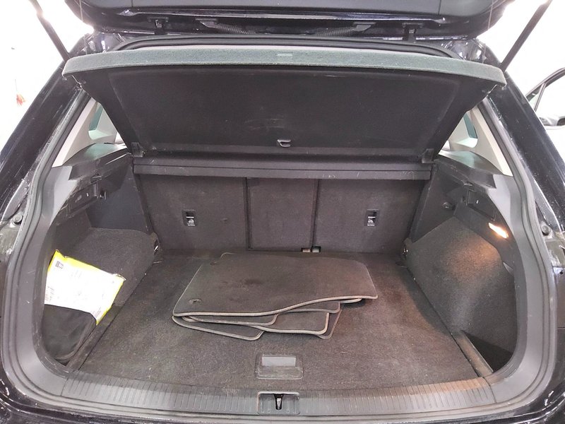 Volkswagen Tiguan 2.0 TDI 4MOTION automatik Highline • ACC • 4x4 — 12