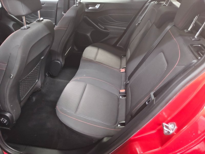 Ford Focus Turnier 1.5 EcoBlue • panorama • HUD — 13