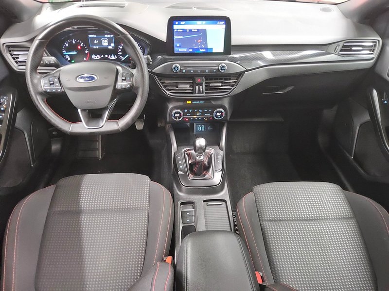 Ford Focus Turnier 1.5 EcoBlue • panorama • HUD — 5