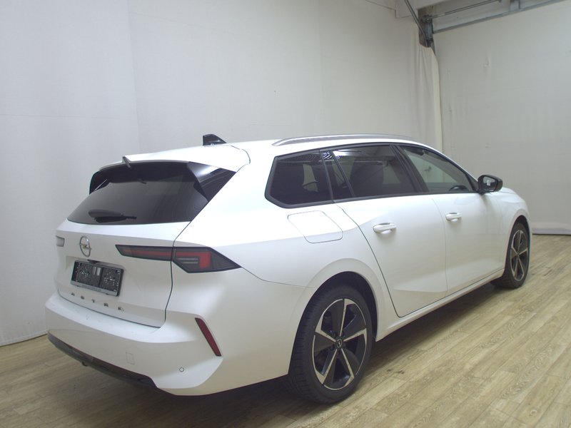 Opel Astra Sports Tourer 1.5 D Business Elegance • ACC — 4