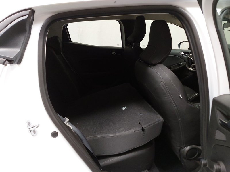 Renault Clio TCe 100 Experience • Full LED — 11