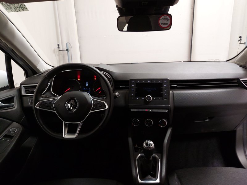 Renault Clio TCe 100 Experience • Full LED — 16