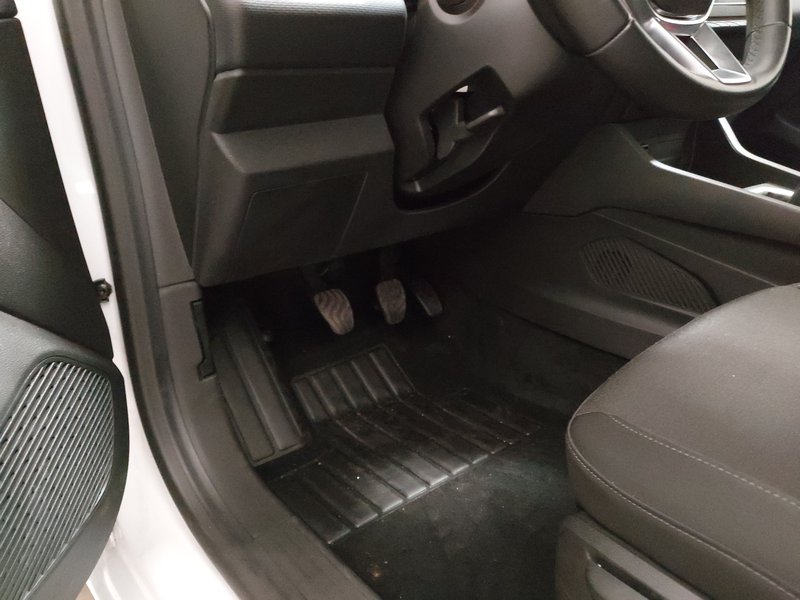 Renault Clio TCe 100 Experience • Full LED — 7