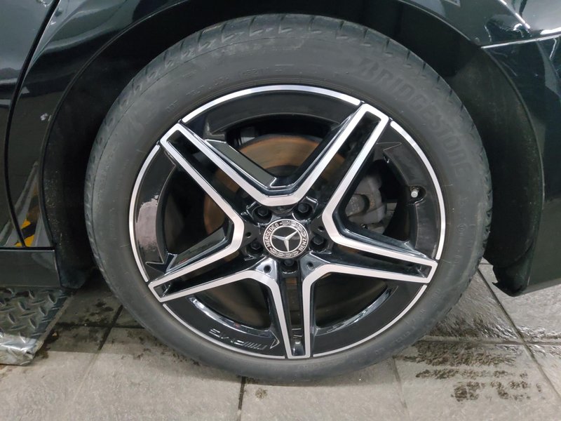 Mercedes-Benz A 220 d 4MATIC automatik AMG Line • Full LED • Alcantara — 11