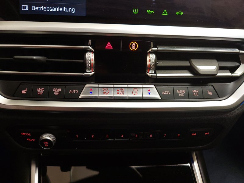 BMW 320e Touring Sport Line automatik • ACC • Full LED — 15