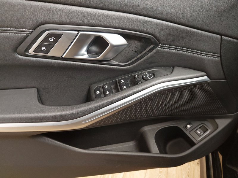 BMW 320e Touring Sport Line automatik • ACC • Full LED — 5