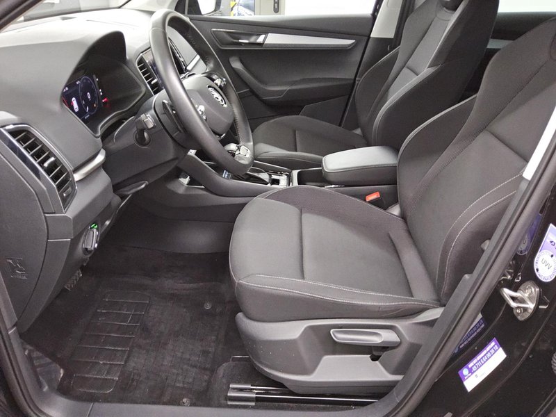 Škoda Karoq 2.0 TDI automatik Ambition • LED • digitalni instrumenti — 9