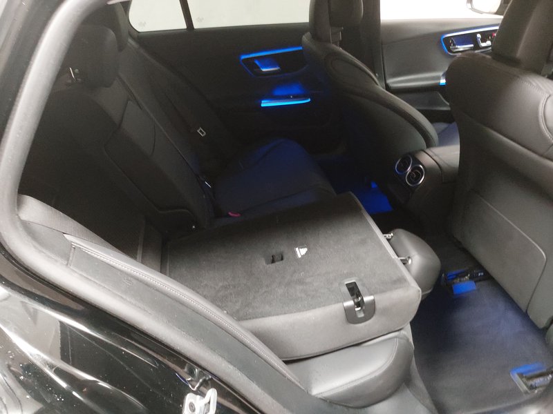 Mercedes-Benz C 300 e karavan Avantgarde • 360° kamera • AHK — 11