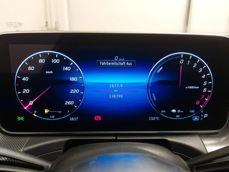 Mercedes-Benz C 300 e karavan Avantgarde • 360° kamera • AHK — 23