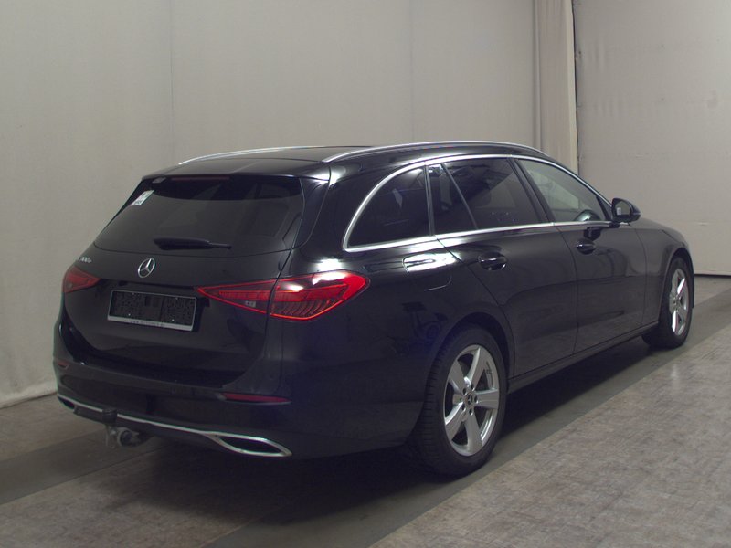 Mercedes-Benz C 300 e karavan Avantgarde • 360° kamera • AHK — 4