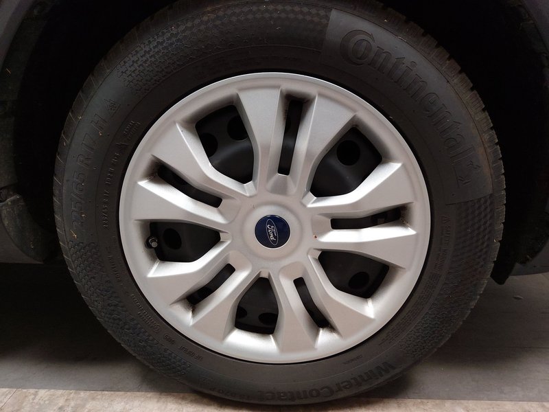Ford Kuga 2.0 EcoBlue Cool&Connect automatik • 4x4 • kuka za vuču — 11