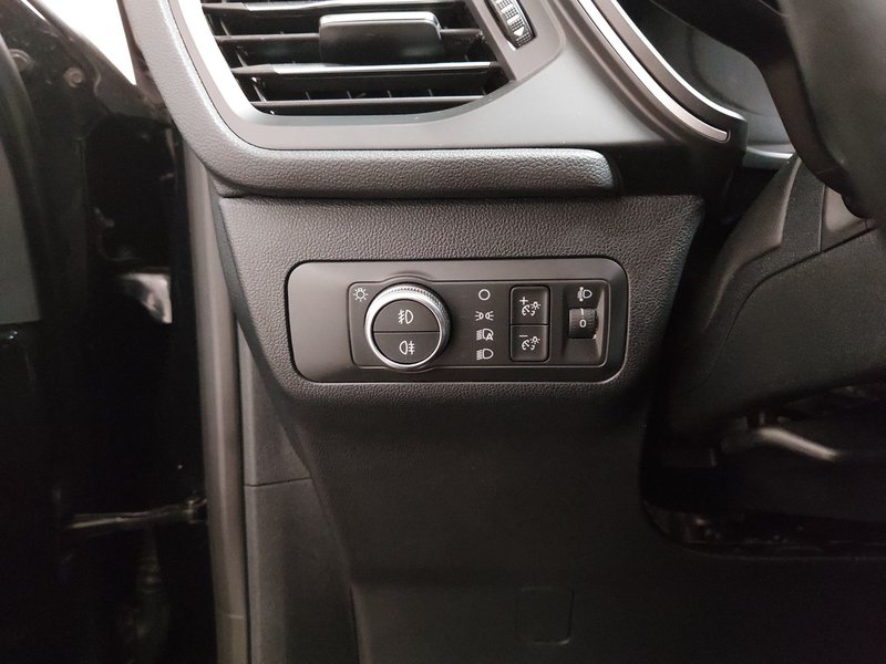 Ford Kuga 2.0 EcoBlue Cool&Connect automatik • 4x4 • kuka za vuču — 7