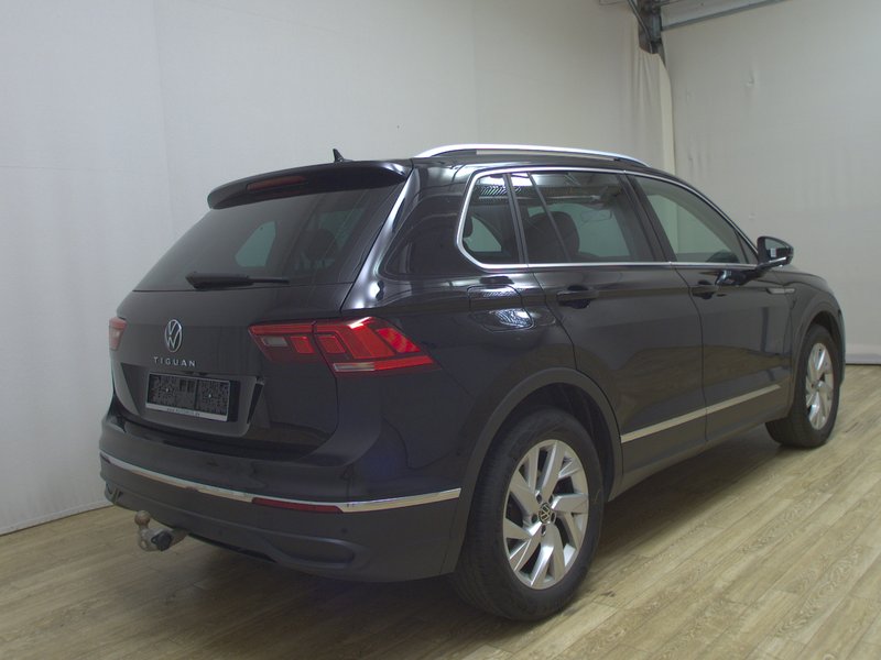 Volkswagen Tiguan 2.0 TDI automatik Life • ACC • Kuka za vuču (zakretna) — 4