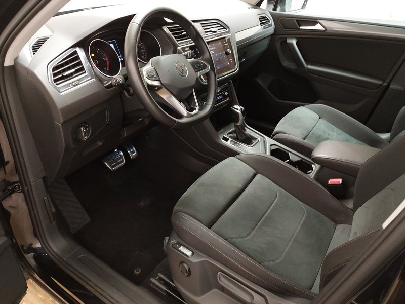 Volkswagen Tiguan 2.0 TDI automatik Life • ACC • Kuka za vuču (zakretna) — 6