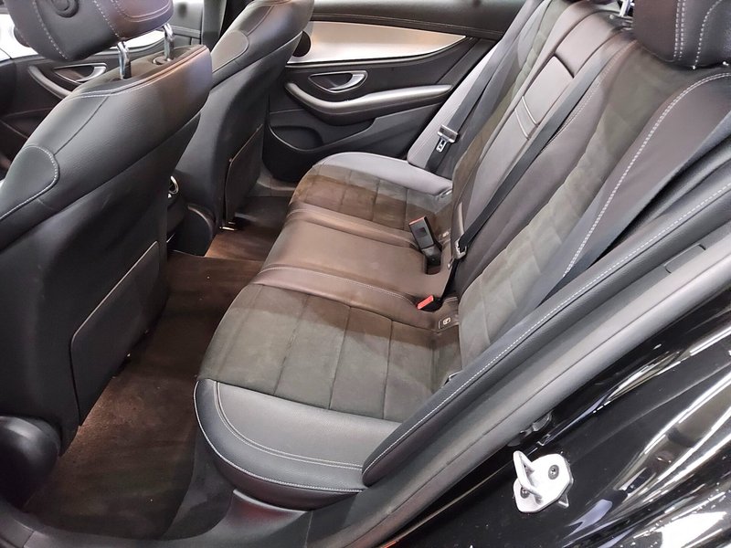 Mercedes-Benz E 220 d karavan automatik AMG Line • LED • digitalni instrumenti — 11