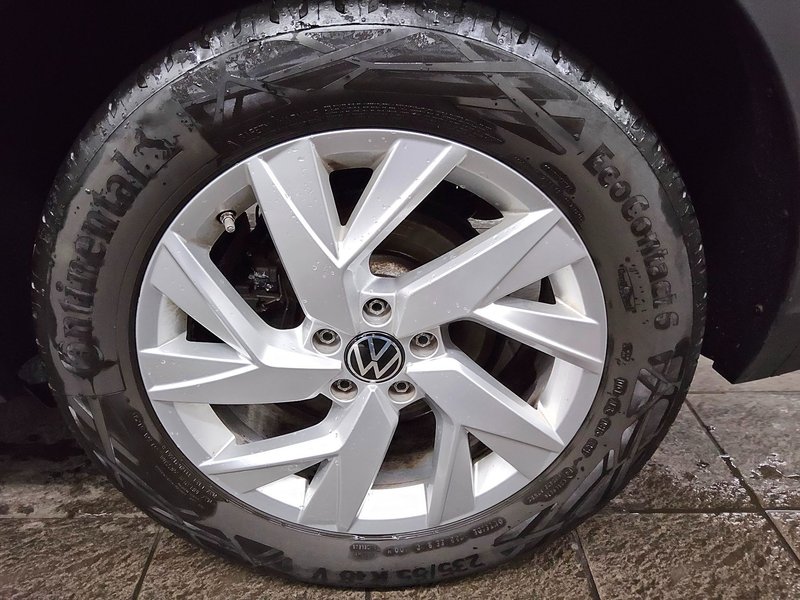 Volkswagen Tiguan 2.0 TDI 4MOTION automatik Elegance • HUD • bežično punjenje — 11