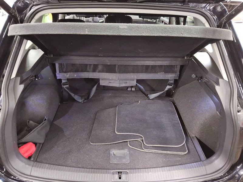 Volkswagen Tiguan 2.0 TDI 4MOTION automatik Elegance • HUD • bežično punjenje — 12