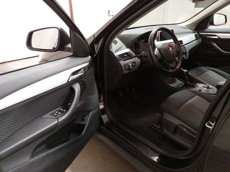 BMW X1 sDrive18d Advantage • Full LED • bežično punjenje — 5