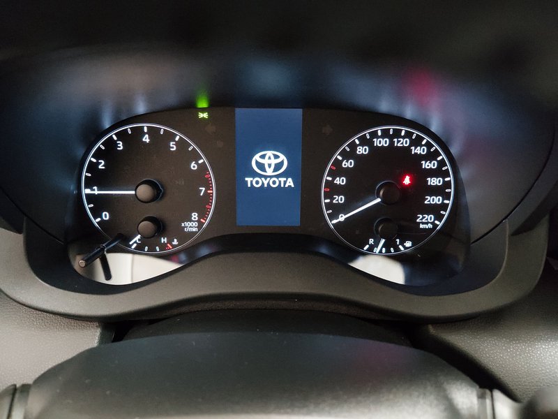 Toyota Yaris 1.0 Comfort • ACC — 22