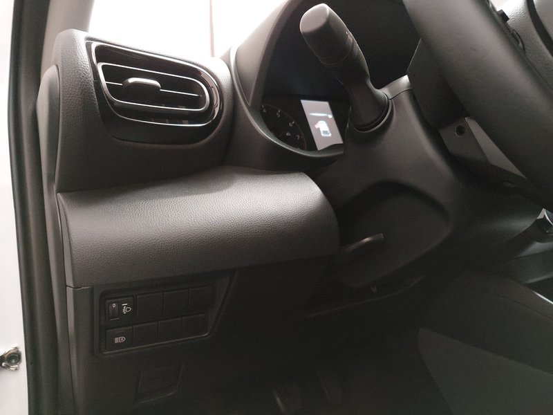 Toyota Yaris 1.0 Comfort • ACC — 7
