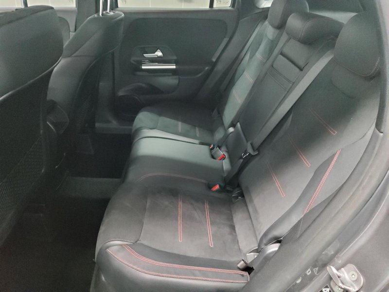 Mercedes-Benz GLA 220 d automatik AMG Line • LED • digitalni instrumenti — 13