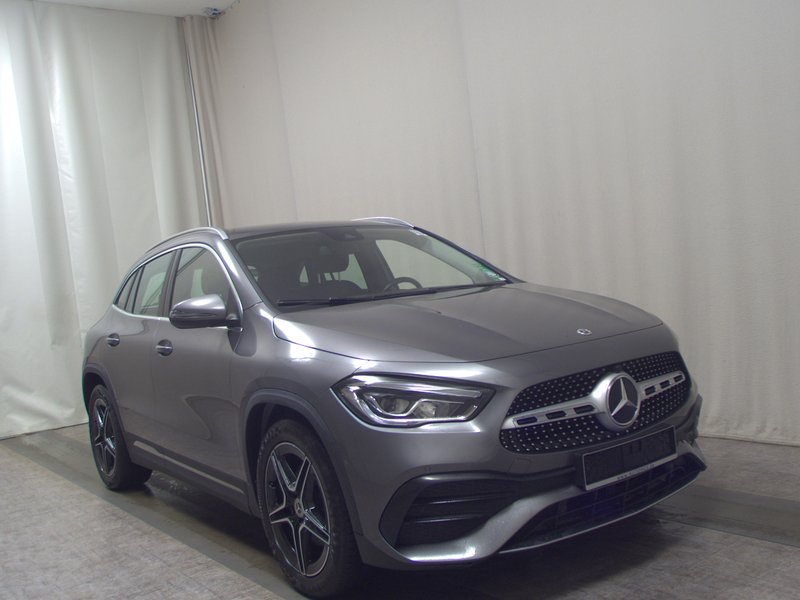 Mercedes-Benz GLA 220 d automatik AMG Line • LED • digitalni instrumenti — 3