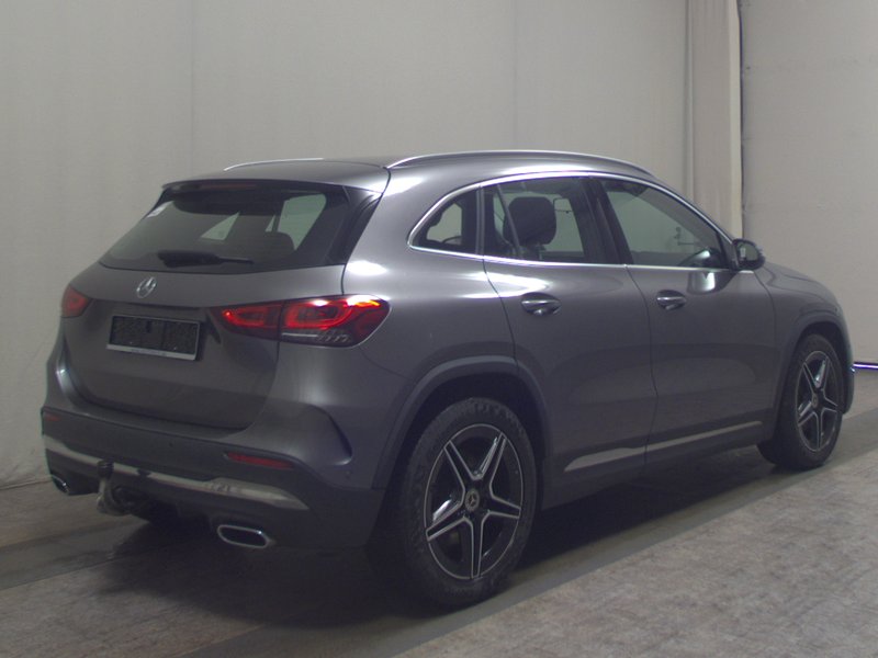 Mercedes-Benz GLA 220 d automatik AMG Line • LED • digitalni instrumenti — 4