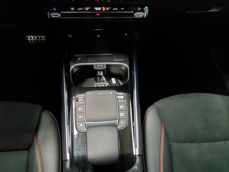 Mercedes-Benz GLA 220 d automatik AMG Line • LED • digitalni instrumenti — 6