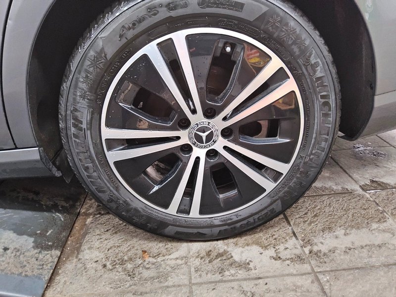 Mercedes-Benz E 220 d automatik Avantgarde • ACC • koža — 11