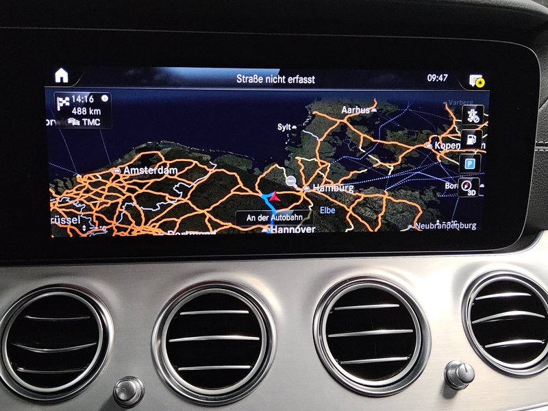 Mercedes-Benz E 220 d automatik Avantgarde • ACC • koža — 7