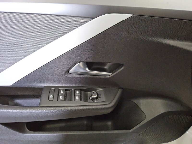 Opel Astra 1.2 Turbo Business Edition • Full LED • digitalni instrumenti — 10