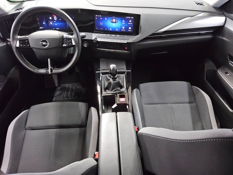 Opel Astra 1.2 Turbo Business Edition • Full LED • digitalni instrumenti — 5