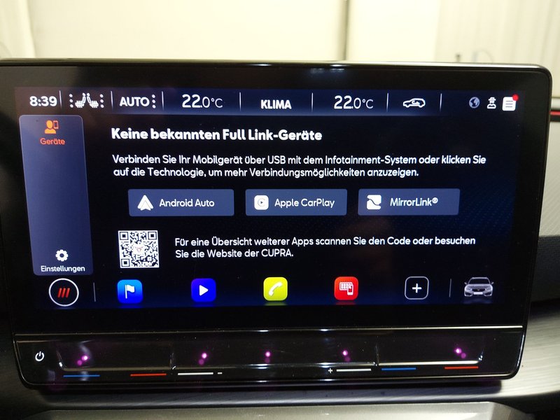 CUPRA Leon Sportstourer 2.0 TDI automatik • ACC • kuka za vuču — 10