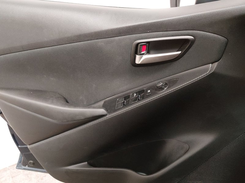 Mazda 2 e-Skyactiv Homura • Full LED — 5
