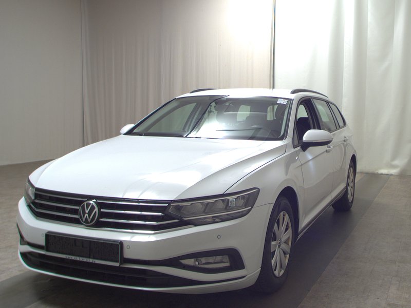 Volkswagen Passat Variant 2.0 TDI automatik • bežično punjenje • LED — 2