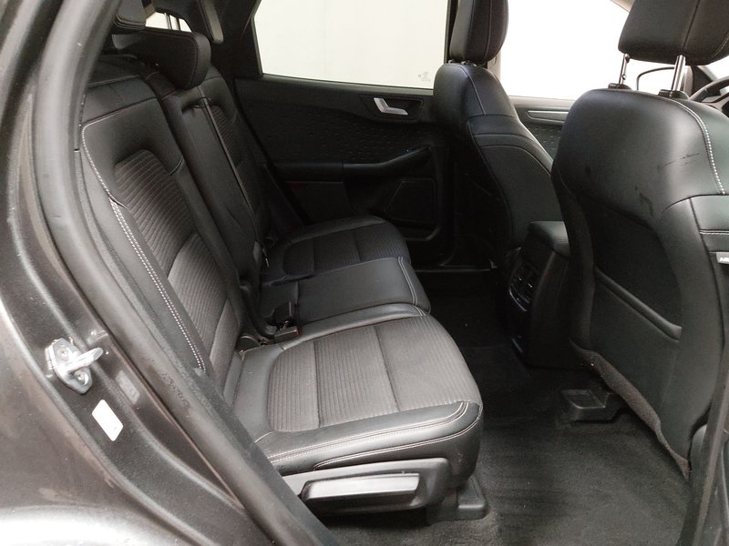 Ford Kuga 2.0 EcoBlue Titanium X automatik • AHK • el. peta vrata — 12