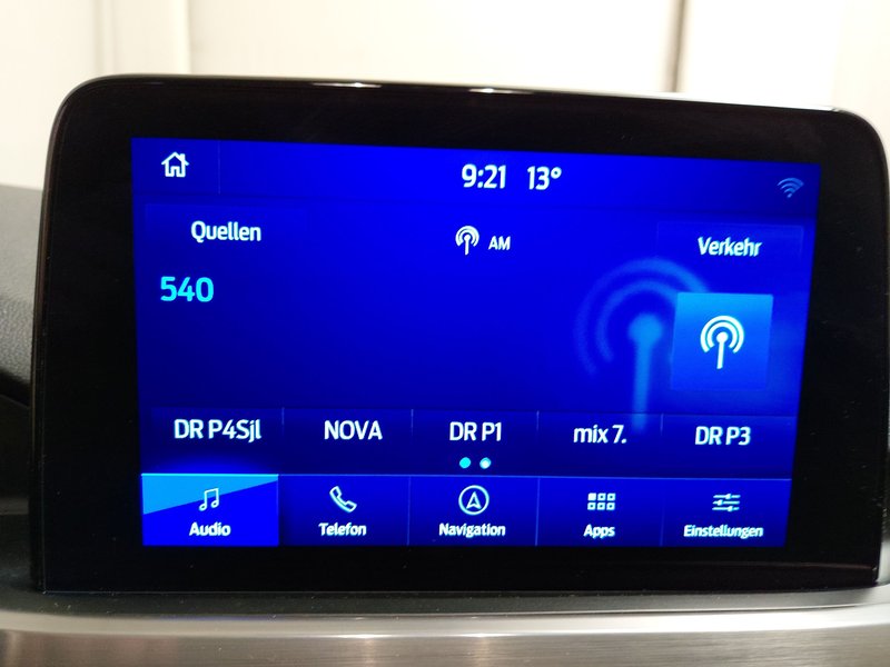 Ford Kuga 2.0 EcoBlue Titanium X automatik • AHK • el. peta vrata — 19