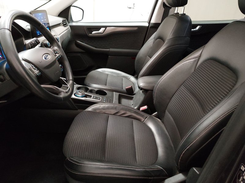 Ford Kuga 2.0 EcoBlue Titanium X automatik • AHK • el. peta vrata — 6