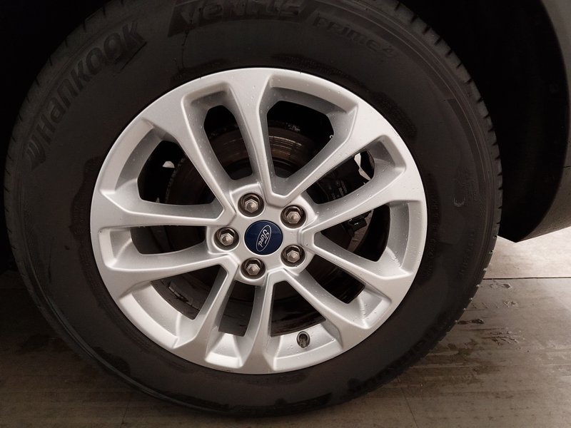Ford Kuga 2.0 EcoBlue Titanium X automatik • AHK • el. peta vrata — 8