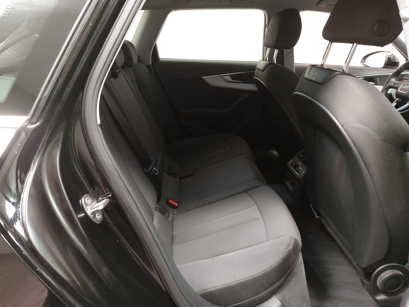 Audi A4 Avant 40 TFSI automatik advanced • ACC • Full LED — 12
