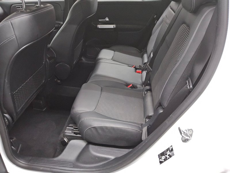 Mercedes-Benz GLB 220 d automatik Progressive • ACC • LED — 13