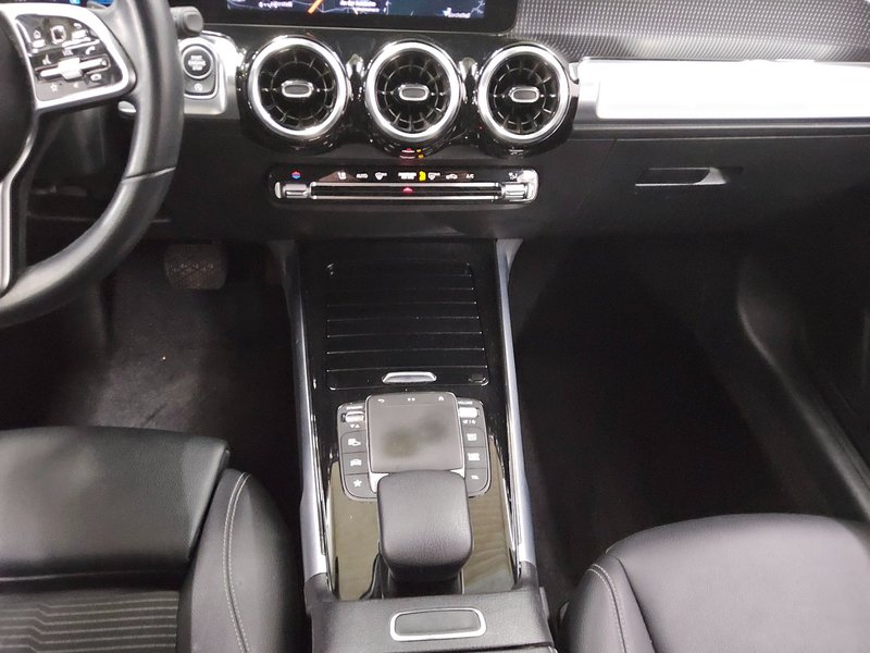Mercedes-Benz GLB 220 d automatik Progressive • ACC • LED — 6