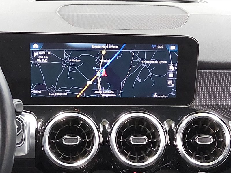 Mercedes-Benz GLB 220 d automatik Progressive • ACC • LED — 7