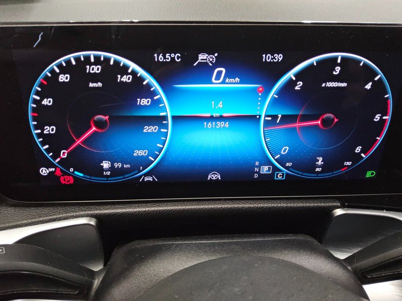 Mercedes-Benz GLB 220 d automatik Progressive • ACC • LED — 8