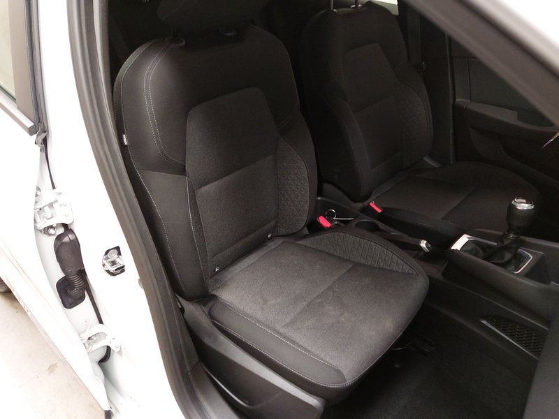 Renault Clio TCe 100 • Full LED — 10