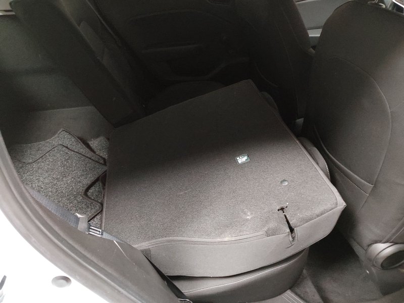 Renault Clio TCe 100 • Full LED — 11