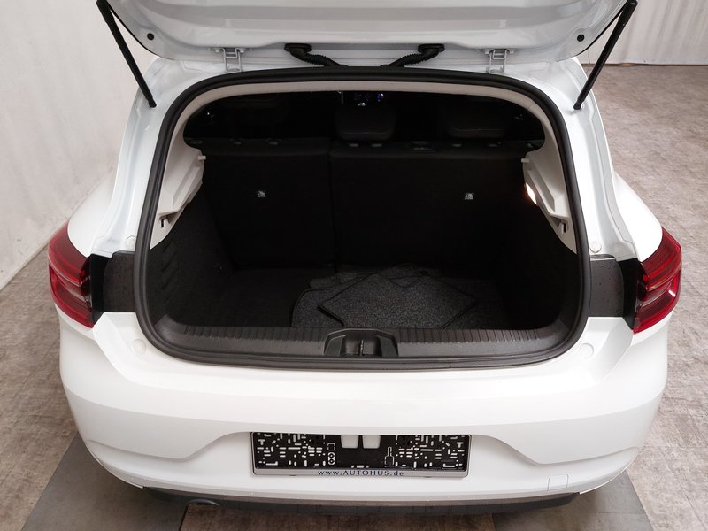 Renault Clio TCe 100 • Full LED — 15