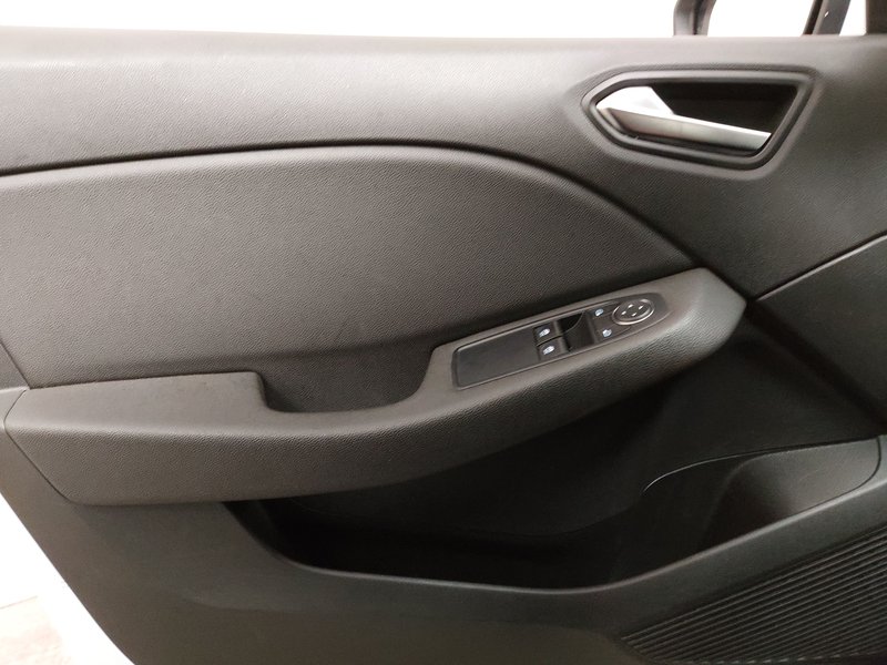 Renault Clio TCe 100 • Full LED — 5