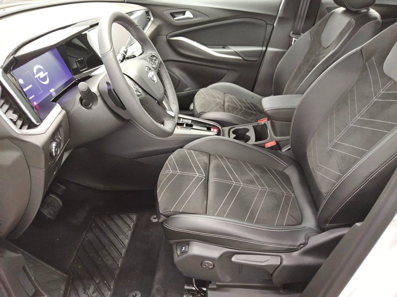 Opel Grandland X 1.5 D automatik GS Line • ACC • kuka za vuču — 9