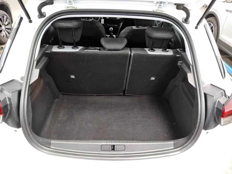 Opel Corsa 1.2 • LED • senzori straga — 11